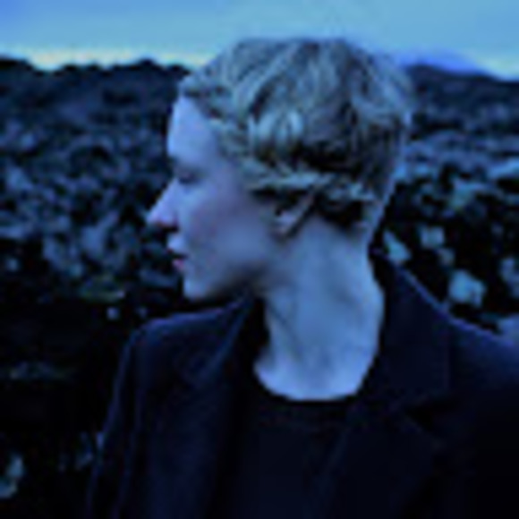 Meet your Posher, Eva - Picture 1 of 1